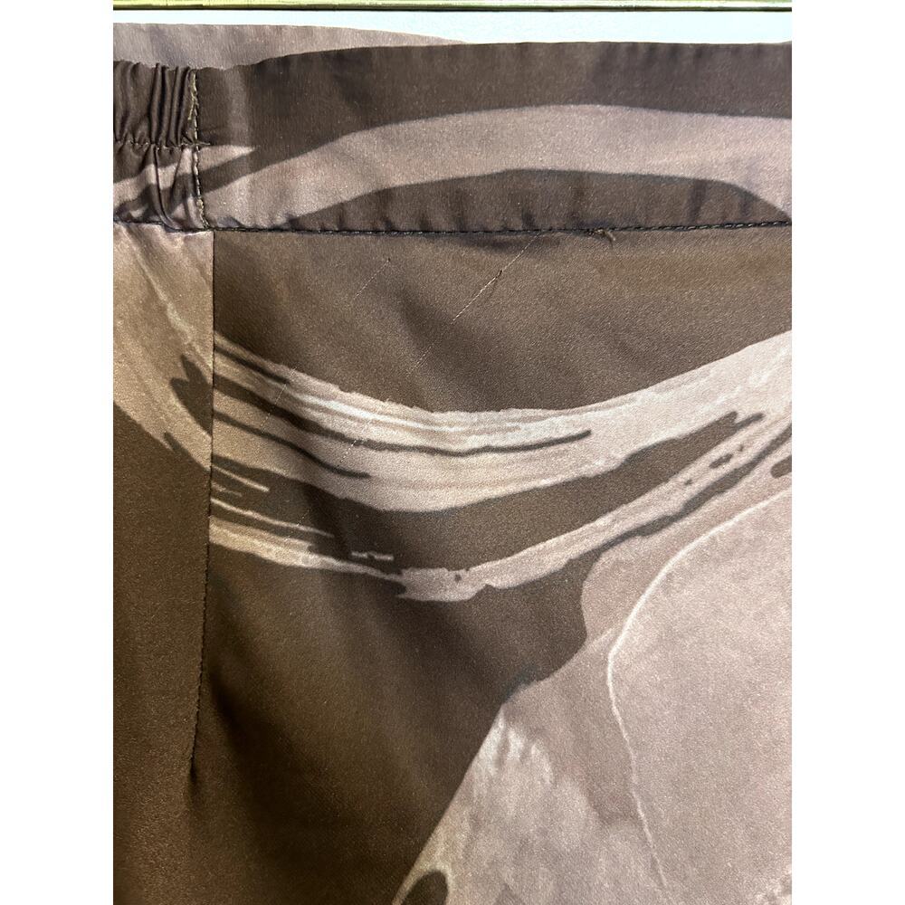 Slate & Willow Abstract Satin Slip Skirt- XL - Picture 7 of 8